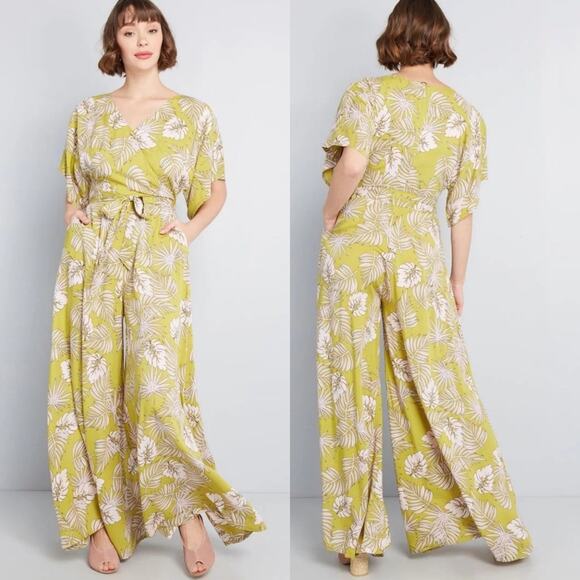Modcloth Wide Leg Tropical Cruise Jumpsuit NEW - Picture 1 of 8